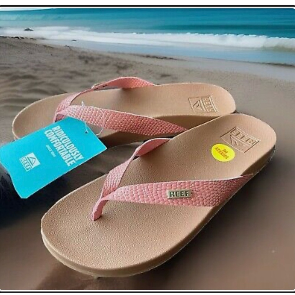 Reef Women's Pink Sandals